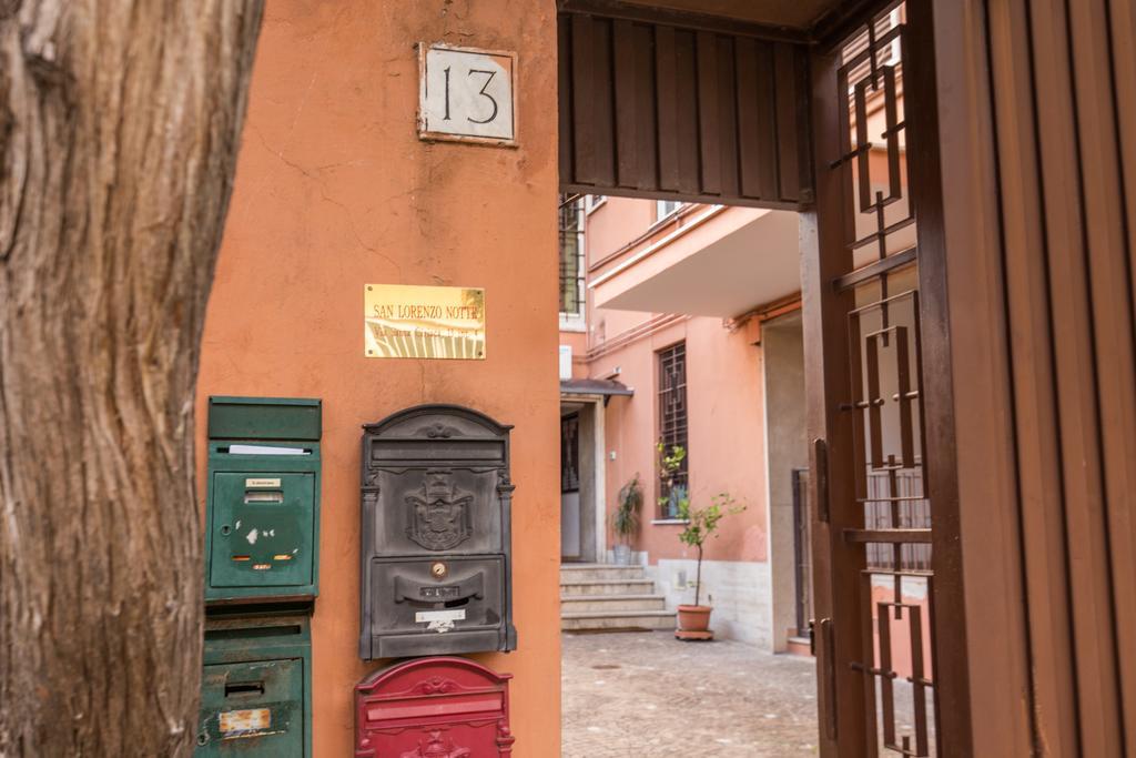 San Lorenzo Notte Acomodação com café da manhã Roma Exterior foto